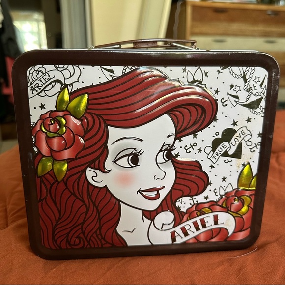 Loungefly Ariel the Little Mermaid Disney Tin Lunchbox - Picture 4 of 9